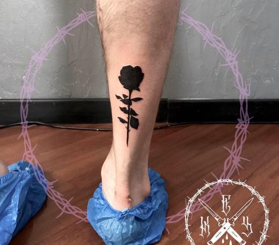 Tatuaggio Minimal Polpaccio Dettaglio - Soul Skin Ink Tatuaggi Piercing Trucco Permanente Parabiago