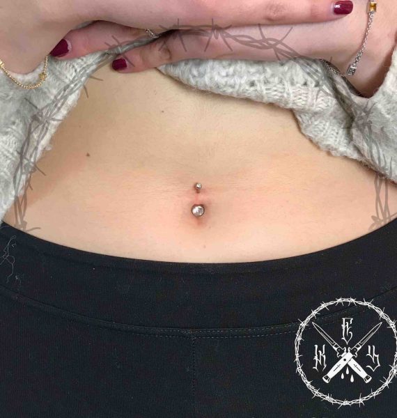 Piercing Ombelico Dettaglio - Soul Skin Ink Tatuaggi Piercing Trucco Permanente Parabiago